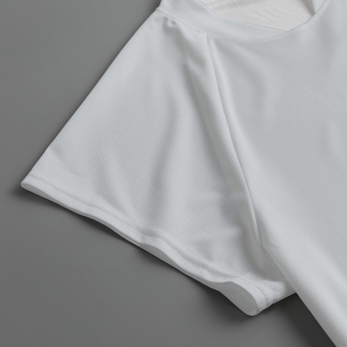 Wrinkle Free T-shirt (Veiled Vision) - Weave West